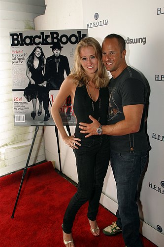 Laurel Cummings, Ari Horowitz